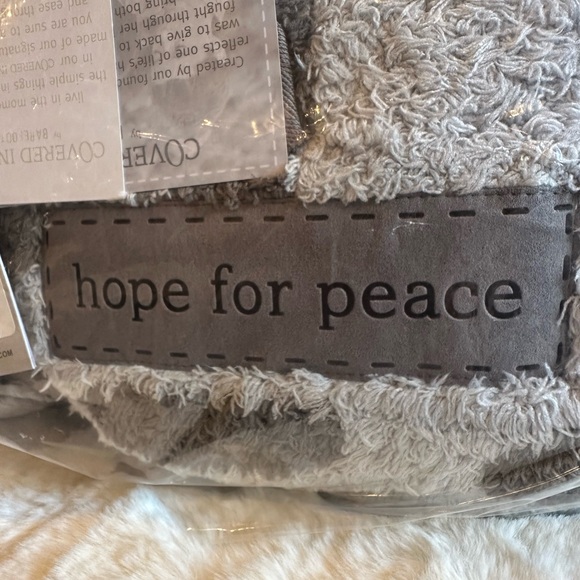 Barefoot Dreams Gray Plush Blanket! - Picture 5 of 5